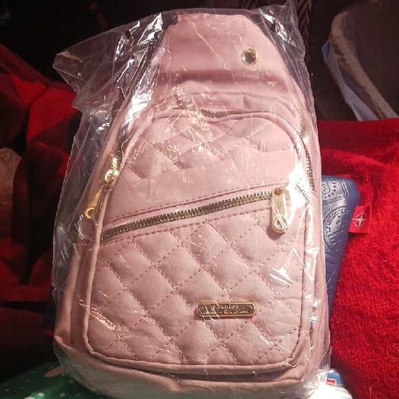 Jingpin | Bags | Gold And Pink Quilted Backpack With Diamond Pattern ...